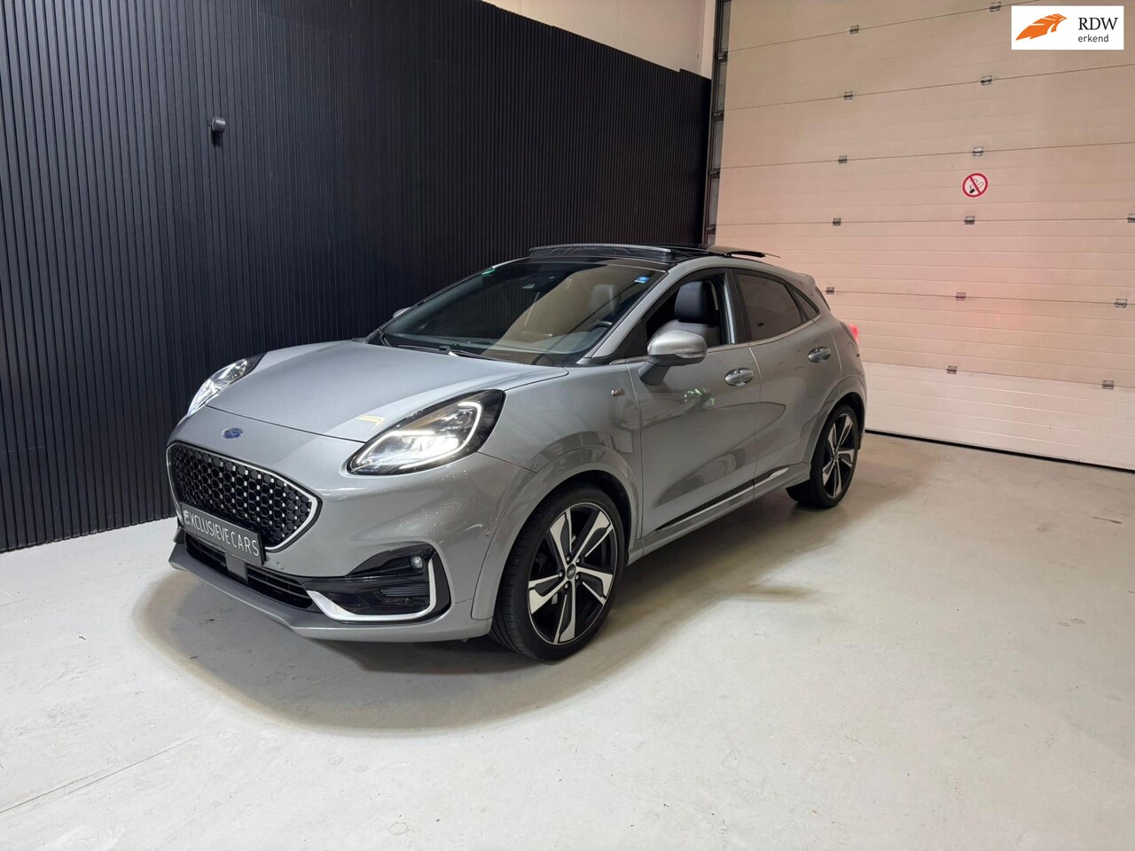 Ford Puma - 1.0 EcoBoost Hybrid ST-Line X Vignale 155pk panorama trekhaak - AutoWereld.nl