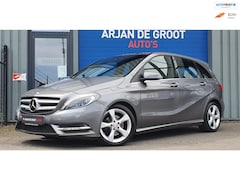 Mercedes-Benz B-klasse - 200 AUTOMAAT Pano Xenon Trekhaak Cruise Clima