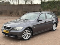 BMW 3-serie Touring - 318i Business Line AUTOMAAT AIRCO CRUISE