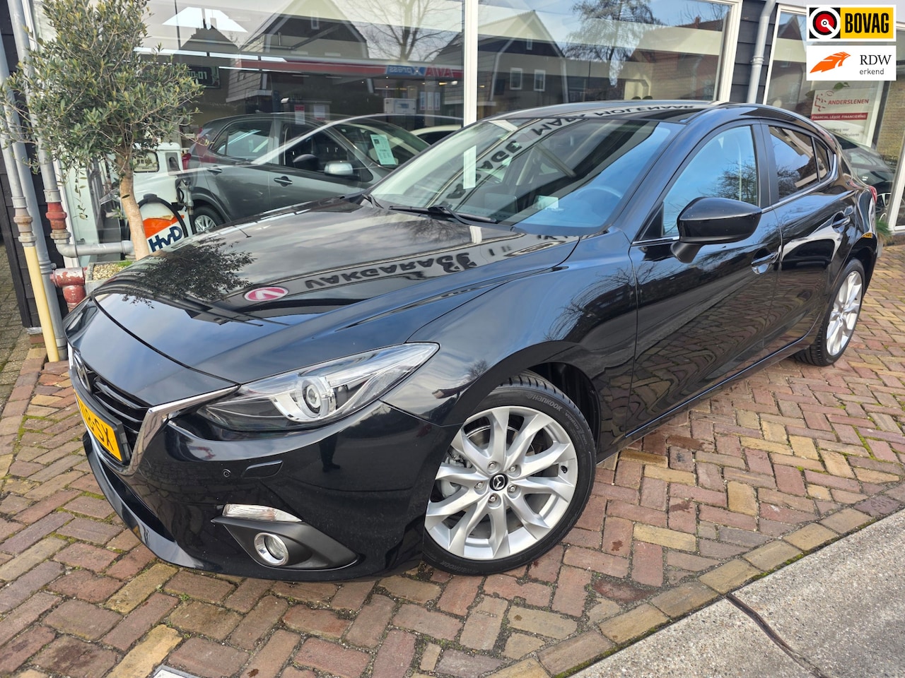 Mazda 3 - 2.0 TS 2.0 TS+,head-up,keyless,18inch,carplay - AutoWereld.nl
