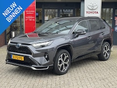 Toyota RAV4 - 2.5 PHEV BI-TONE PLUS PANO STOELVERWARMING-VENTILATIE VOOR+ACHTER TREKHAAK JBL-AUDIO APPLE