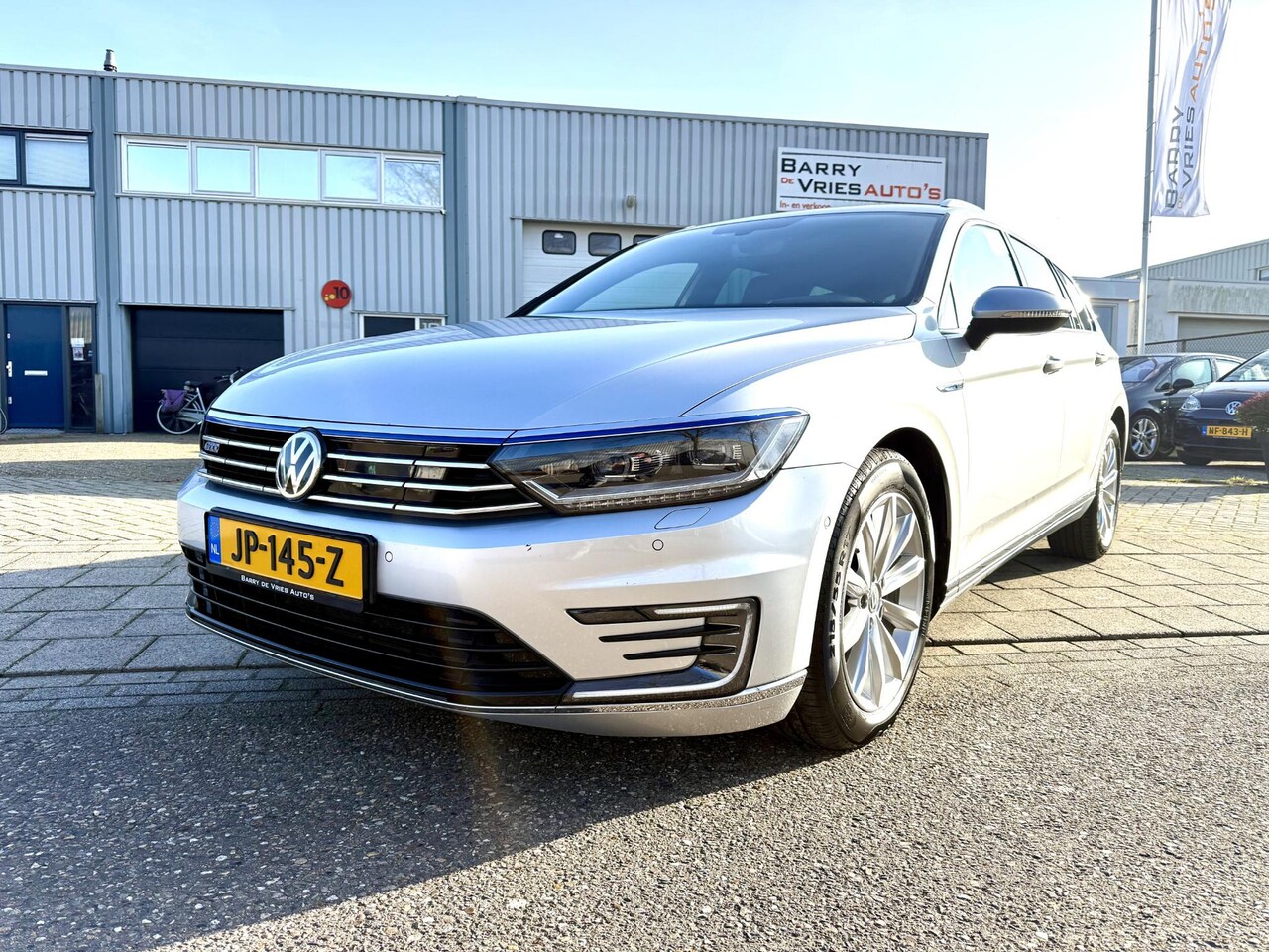 Volkswagen Passat Variant - 1.4 TSI GTE Highline | Head up display | Afneembare Trekhaak | - AutoWereld.nl