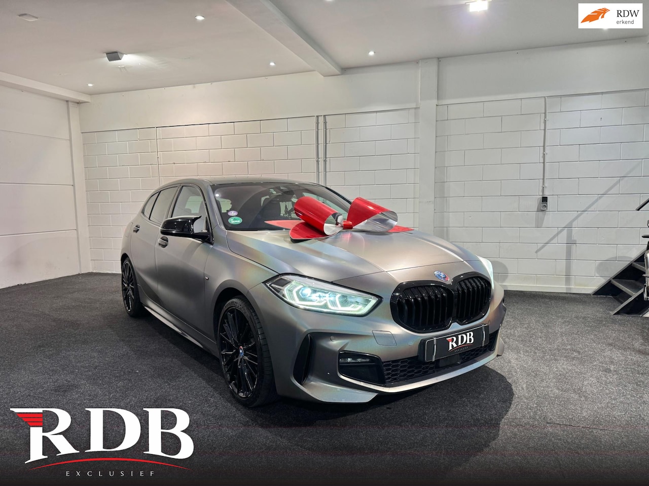 BMW 1-serie - M Sport CUSTOM! 118i High Executive bom vol opties - AutoWereld.nl