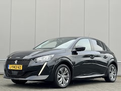 Peugeot e-208 - EV Allure 50 kWh - accu 93, 2% - nap - camera - airco - cruise