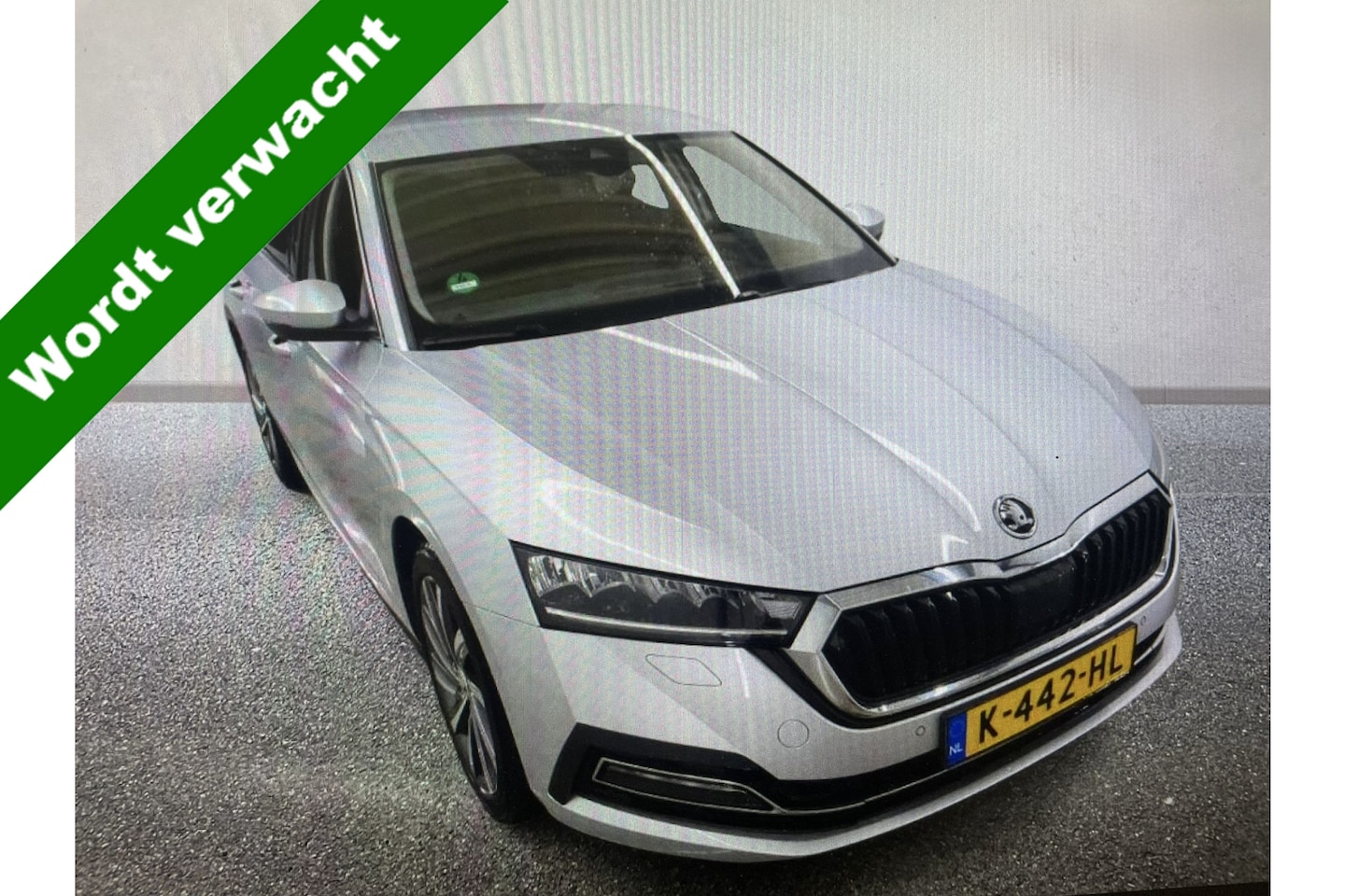 Skoda Octavia - 1.0 e-TSI Business Edition Plus/LED/NAVI/18INCH / Carplay - AutoWereld.nl
