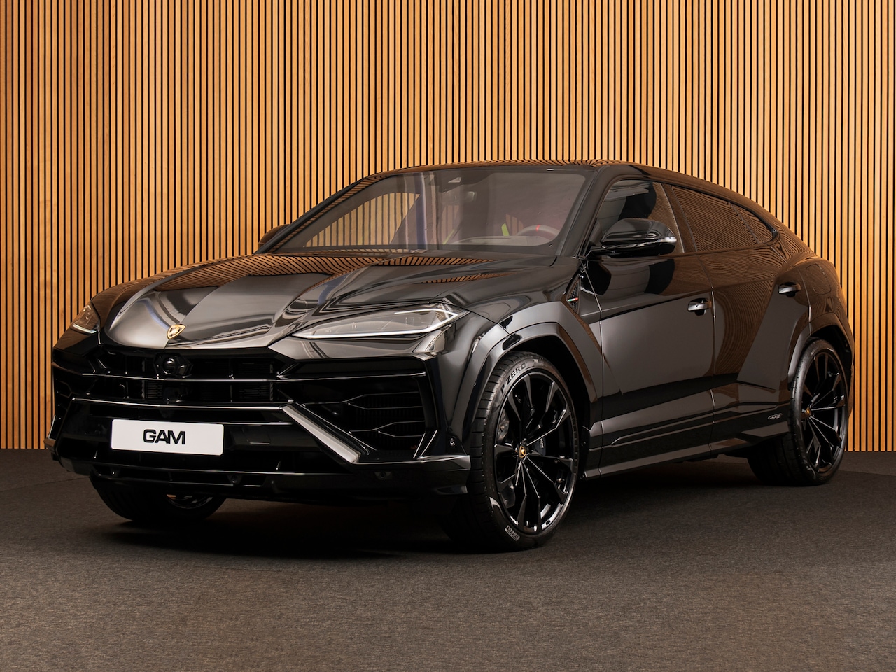 Lamborghini Urus - 4.0 V8 Hybrid SE 23" I B&O I PANO I STYLE PACK I VERDE SCANDAL - AutoWereld.nl
