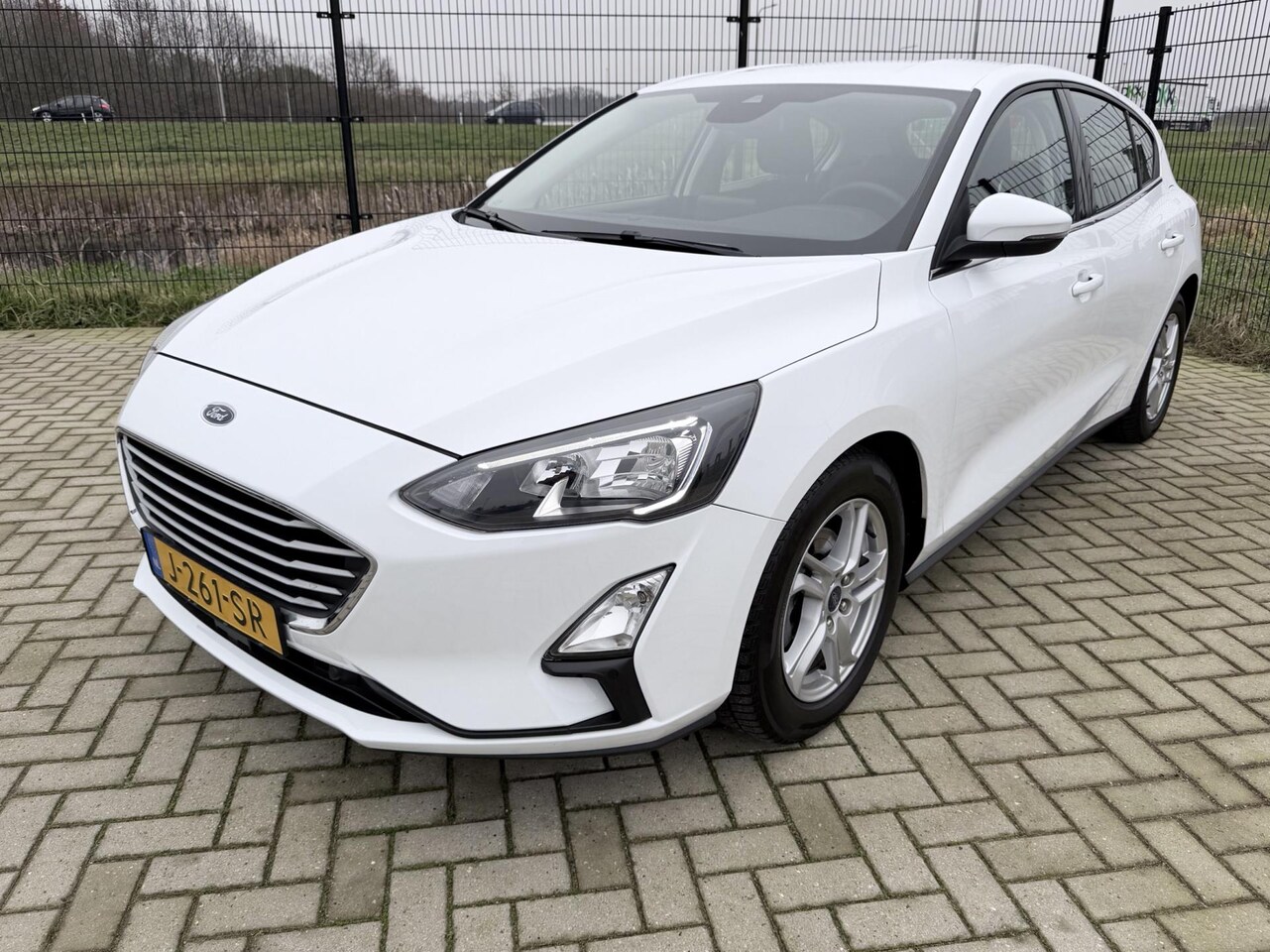Ford Focus - 1.0 EcoBoost Hybrid Edition Business | CarPlay | Camera | NAVI - AutoWereld.nl