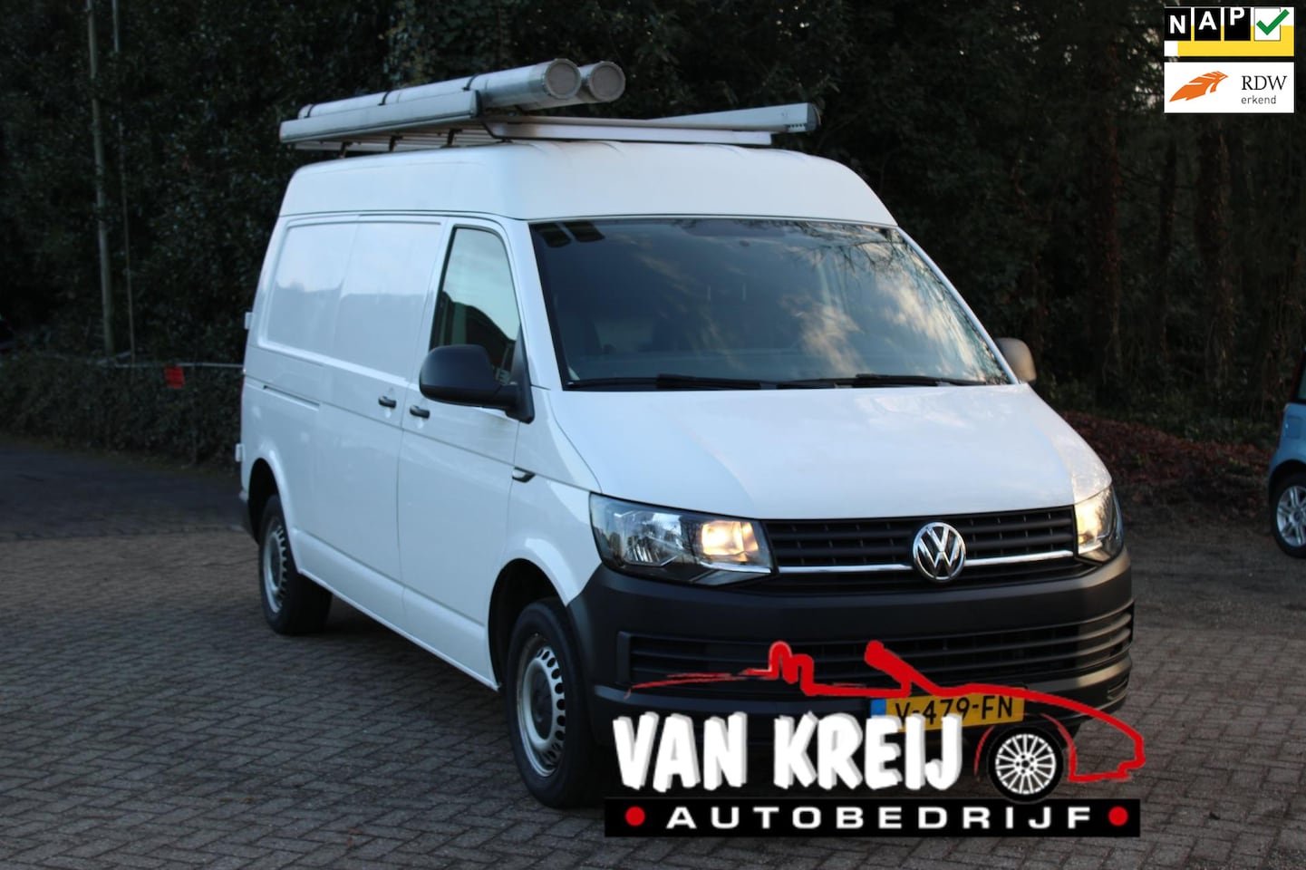 Volkswagen Transporter - 2.0 TDI L2H2 Highline 2.0 TDI L2H2 Highline, Airco, Trekhaak, 77381km+Nap - AutoWereld.nl