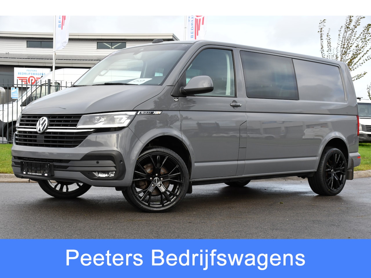 Volkswagen Transporter - 2.0 TDI L2H1 32 DC Bulli Virtual, Adaptieve Cruise, Carplay, LED, 150pk, Automaat, Sensore - AutoWereld.nl