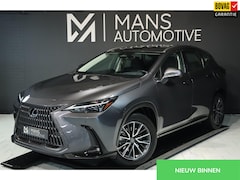 Lexus NX - 350h / KEYLESS / ACC / CAMERA / CARPLAY / ALCANTARA