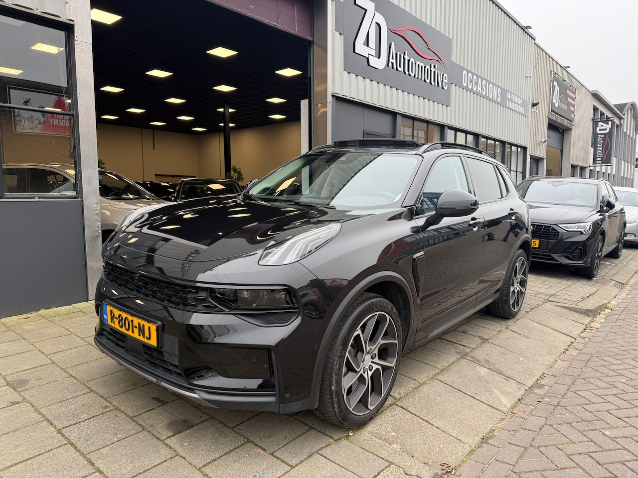 Lynk & Co 01 - 1.5 Full Black 2022 - AutoWereld.nl