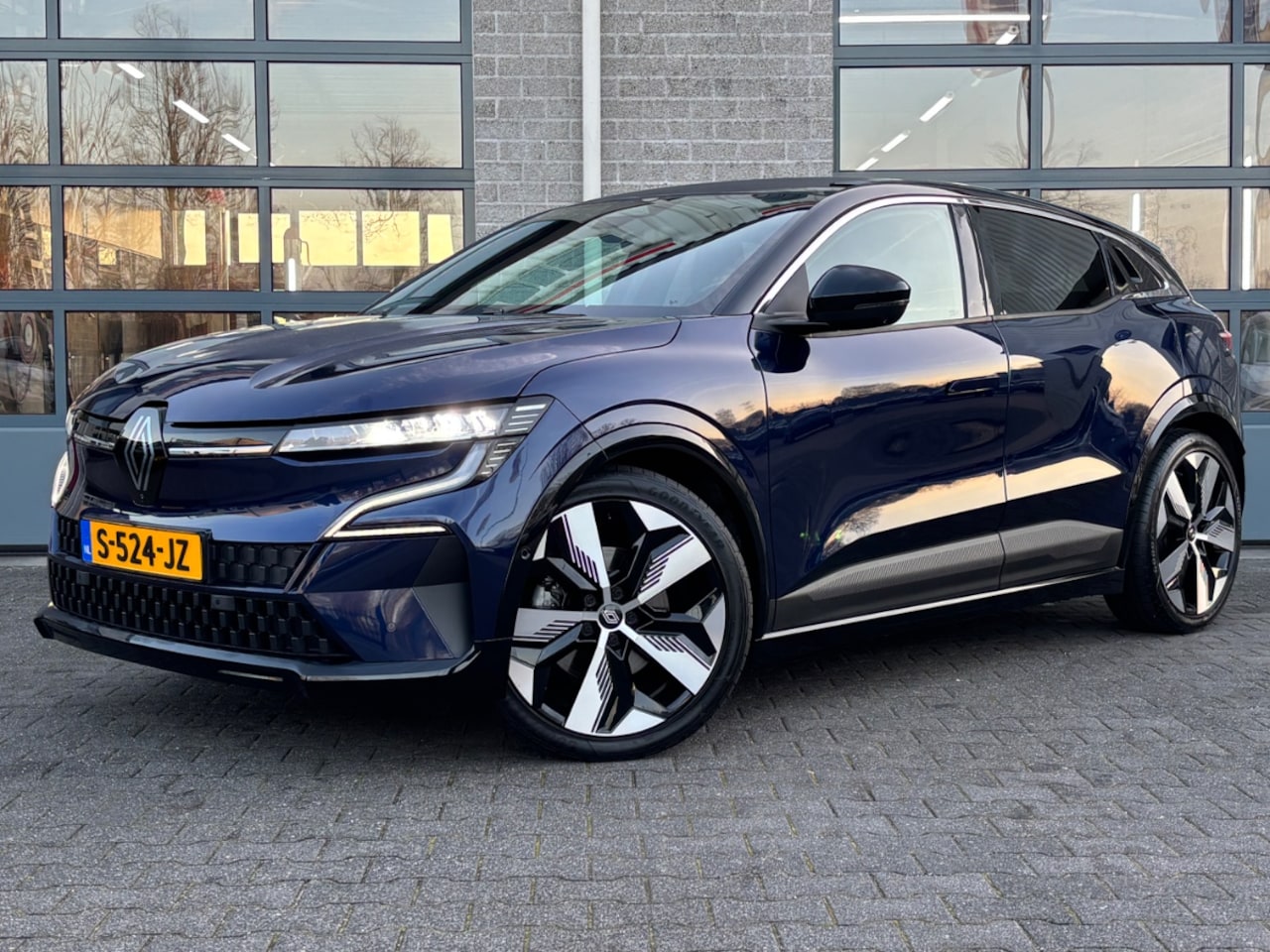 Renault Mégane E-Tech - EV60 Optimum Charge Techno |STOEL/STUURVERWARMING|360CAMERA| - AutoWereld.nl