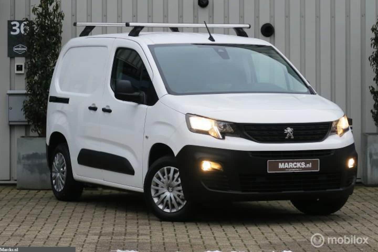 Peugeot Partner - bestel 1.6 BlueHDI Pro - AutoWereld.nl