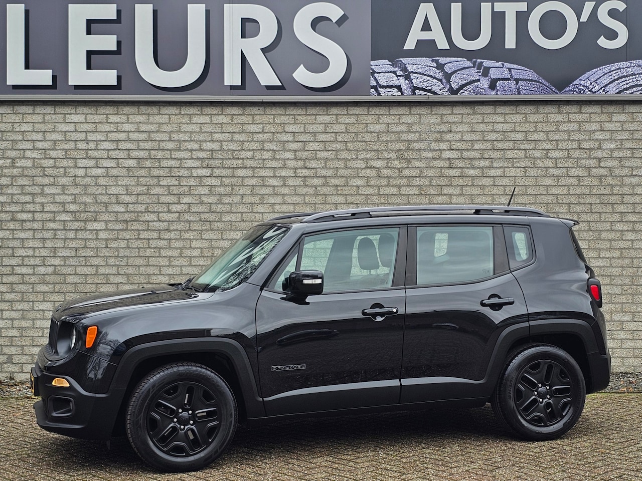 Jeep Renegade - 1.4 MultiAir Longitude Navi/Pdc - AutoWereld.nl