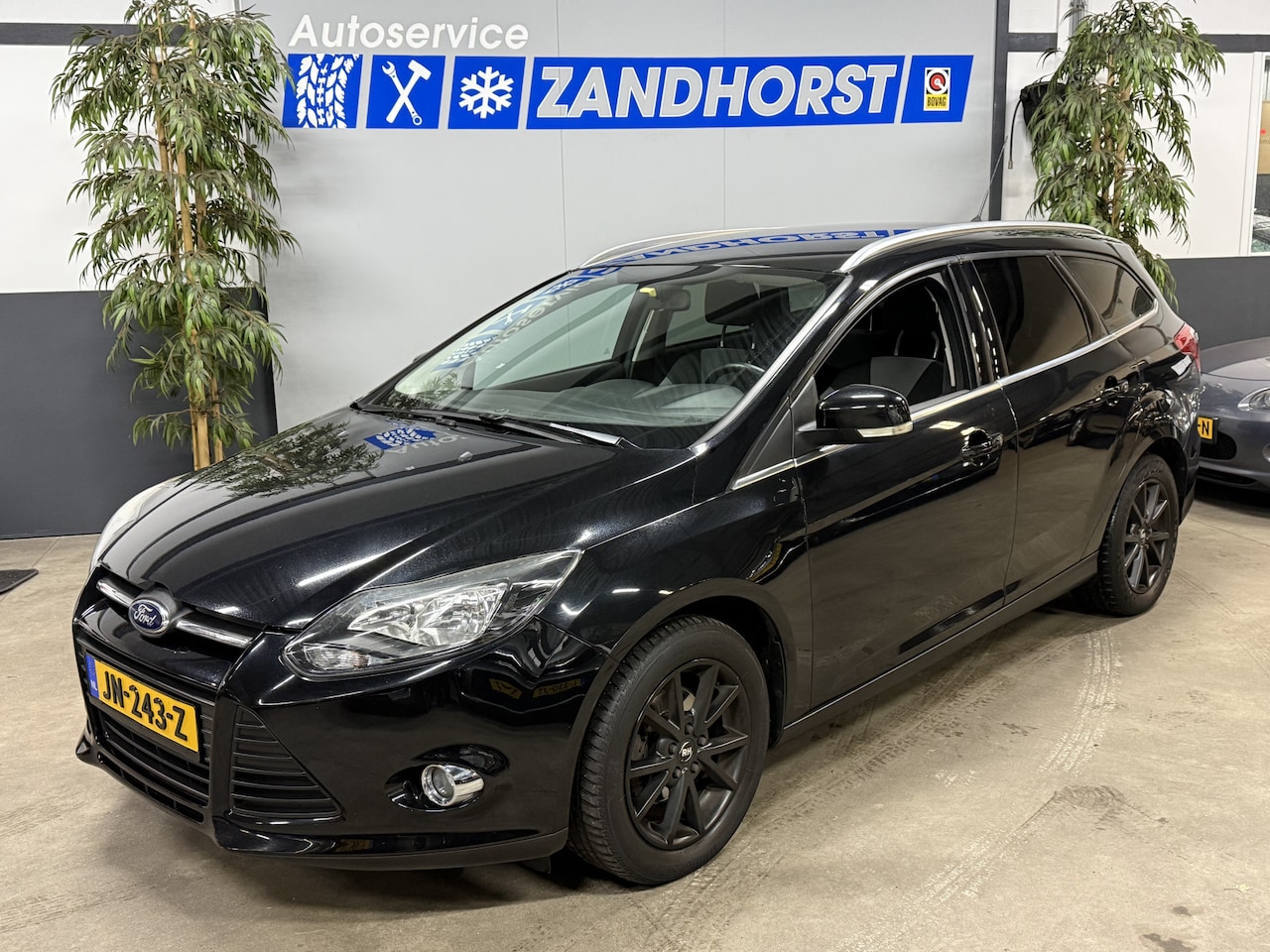 Ford Focus Wagon - 1.6 TI-VCT Titanium // Stoel en voorruit verwarming - AutoWereld.nl