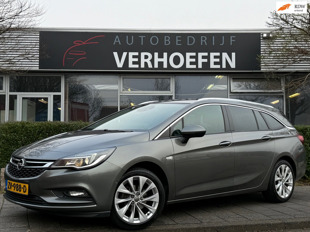 Opel Astra Sports Tourer - 1.4 Turbo Innovation - AUTOMAAT - PARK CAMERA - LANE ASSIST - XENON - BOTSALARM ! - AutoWereld.nl