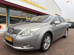 Toyota Avensis Wagon - 2.0 VVTi Business AUTOMAAT