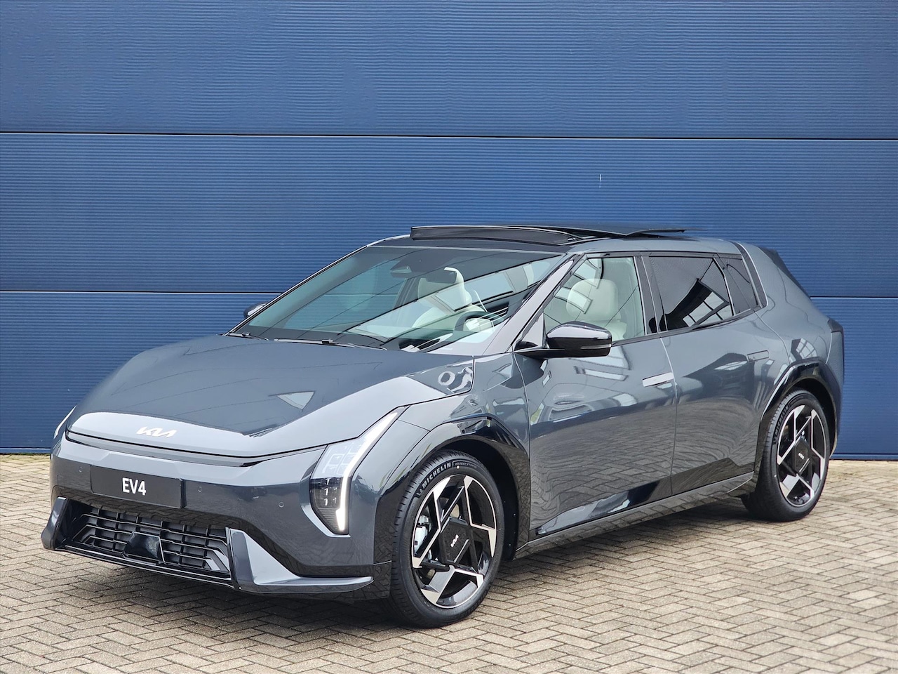 Kia EV4 - 81,4 kWh 204PK GT-Line - AutoWereld.nl