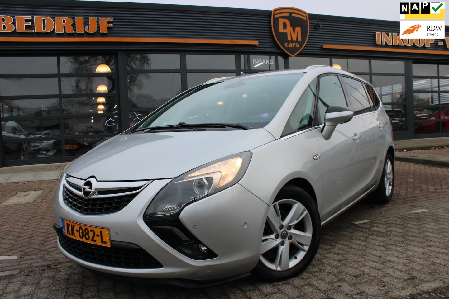Opel Zafira Tourer - 1.4 Blitz | 7 Pers | Stoelvrwrmng | Navi | Camera | - AutoWereld.nl