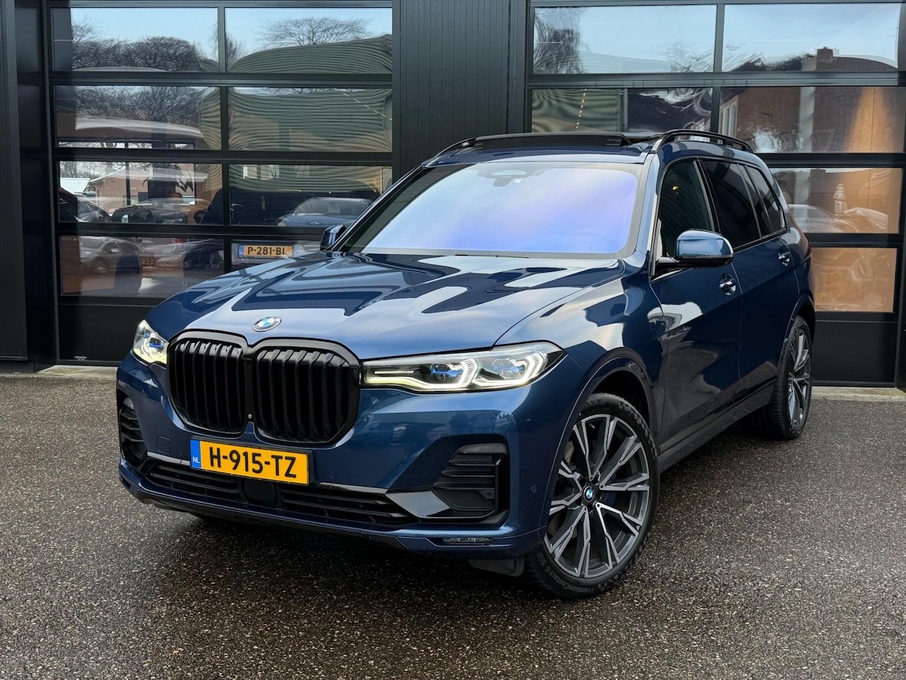 BMW X7 - XDrive40i Individual Laser SkyLounge 7-Persoons - AutoWereld.nl