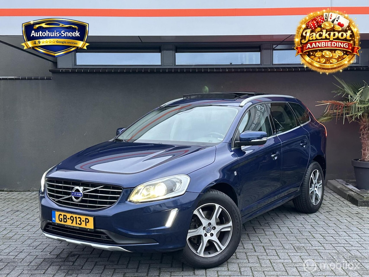 Volvo XC60 - 2.0 D4 FWD Ocean Race | Trekhaak | Pano | Netjes - AutoWereld.nl