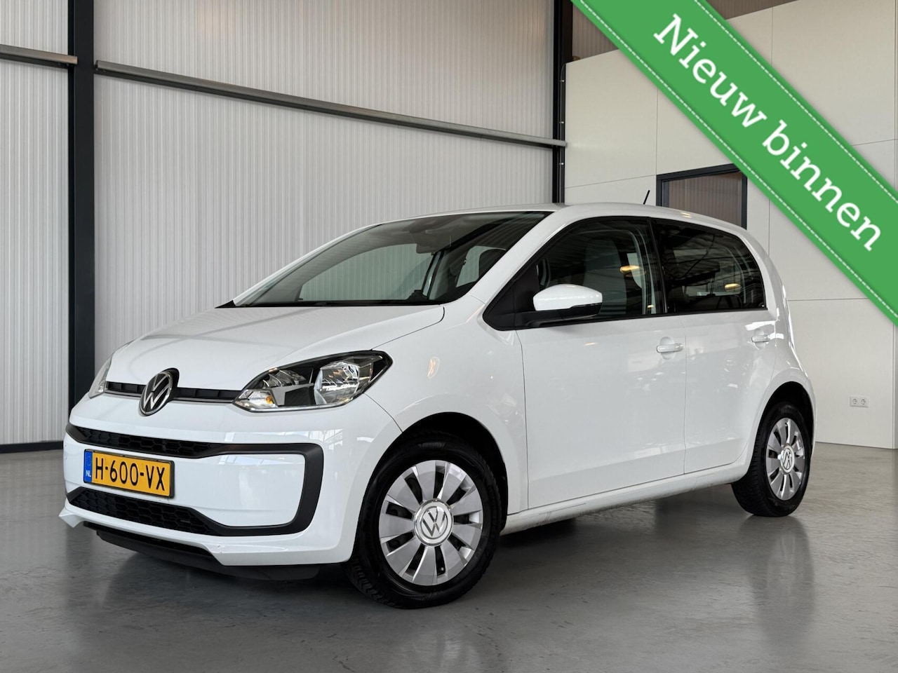 Volkswagen Up! - 1.0 BMT move up! Climate Control|Cruise Control|Camera| - AutoWereld.nl