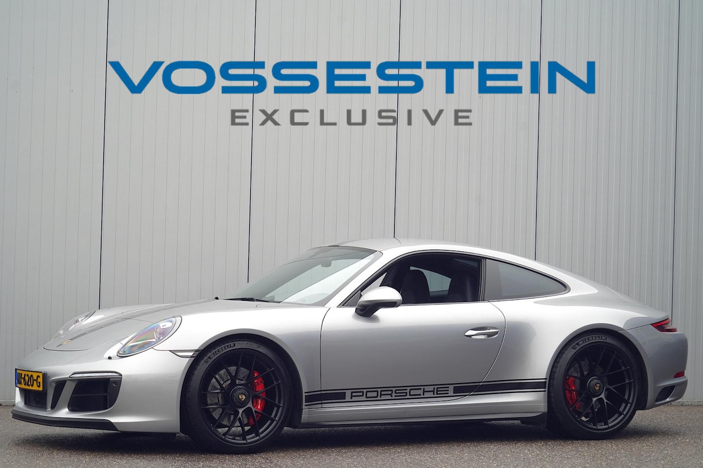 Porsche 911 - 3.0 Carrera GTS / 4wielbesturing / Sport Chrono / Sportuilaat / 79dkm NAP / Dealer onderho - AutoWereld.nl