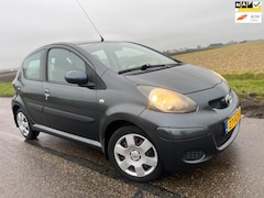 Toyota Aygo - 1.0-12V 5 drs / automaat / 69.000 nap