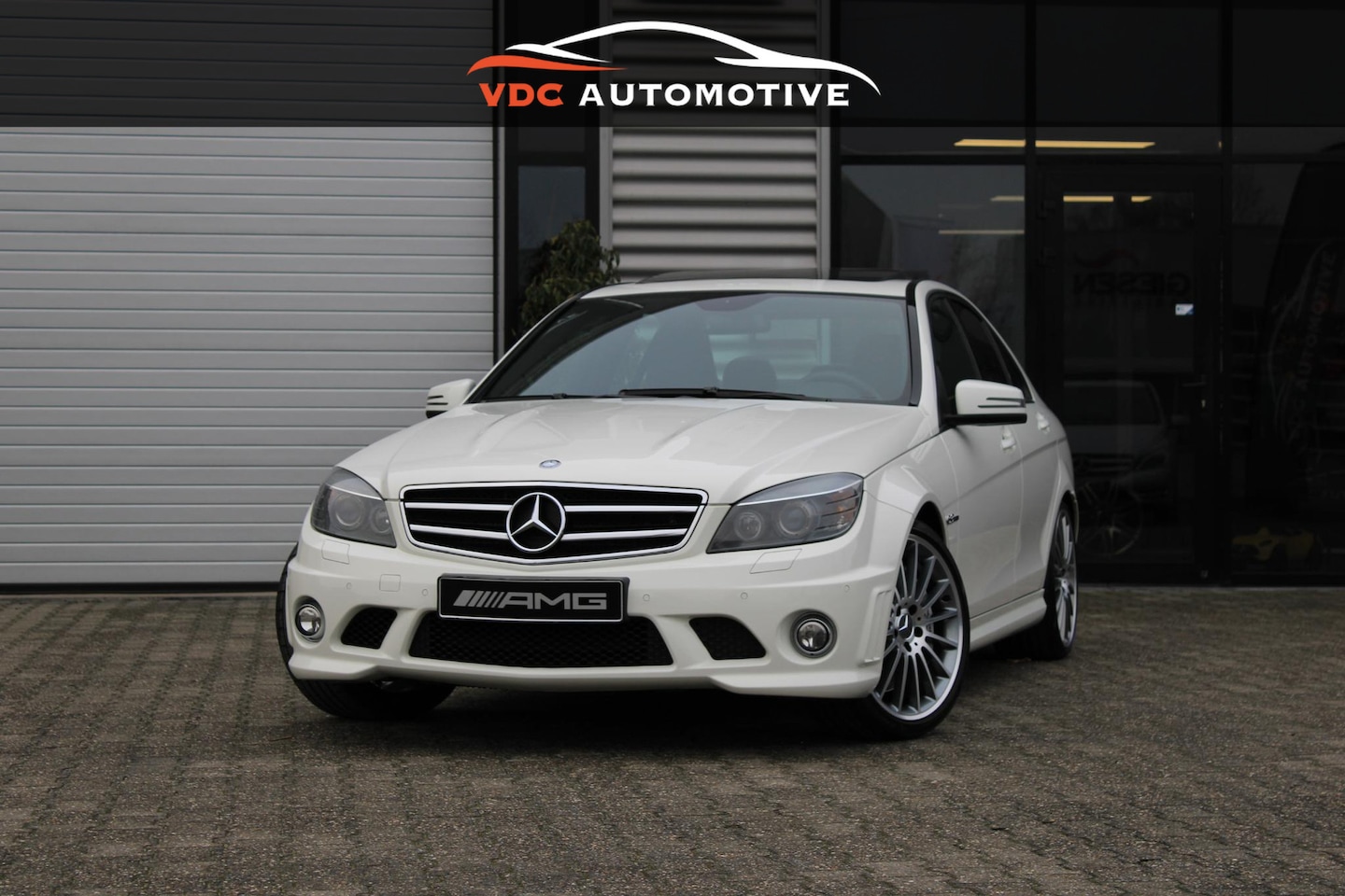 Mercedes-Benz C-klasse - AMG 63 Schuifdak | Memory | Leder | HarmanKardon | Concoursstaat! | Youngtimer - AutoWereld.nl