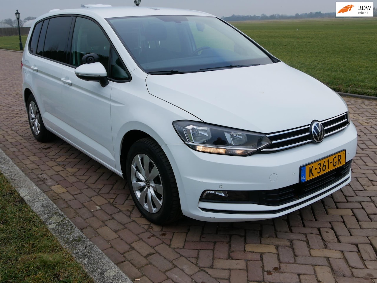 Volkswagen Touran - 2.0 TDI Comfortline DSG 110kW ** EX POLICE MARGE CAR ** - AutoWereld.nl