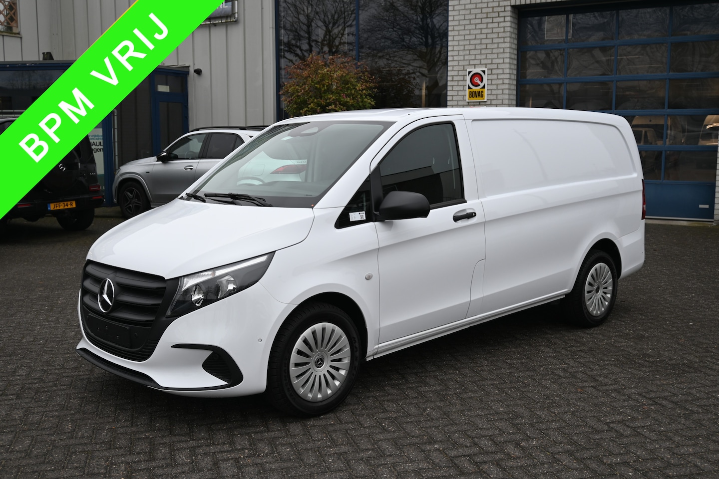 Mercedes-Benz Vito - 116 CDI L2 Pro Navigatie en Smartphone integratiepakket, Bumpers in kleur, Etc. - AutoWereld.nl
