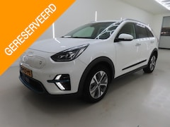 Kia e-Niro - EXECUTIVELINE 64 KWH I 3-FASE I 100% SOH I SCHUIFDAK I MEMORY SEATS I CLIMATE CONTROL