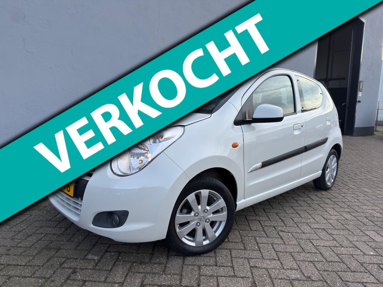 Suzuki Alto - 1.0 Exclusive EASSS 5-Deurs - LMV - AutoWereld.nl