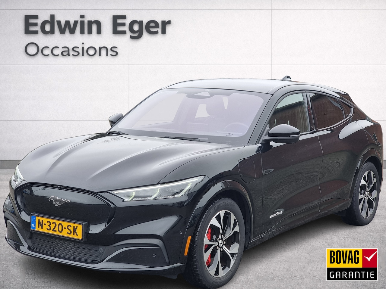 Ford Mustang Mach-E - AWD 75 kWh | SOH 92,5% | Panoramadak | Camera | Leder | 19'' - AutoWereld.nl