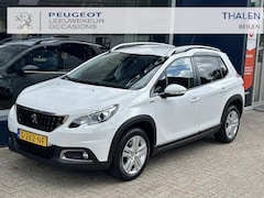 Peugeot 2008 - 1.2 Turbo 110PK Signature | 6-Bak | All Season banden | Navigatie | DAB+ | Cruise control