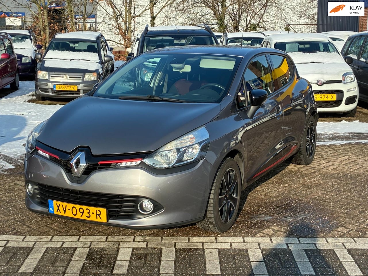 Renault Clio - 0.9 TCe Expression ZEER NETTE STAAT/ NW APK - AutoWereld.nl