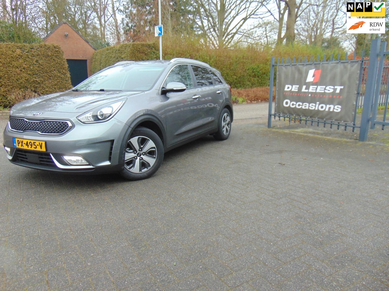 Kia Niro - 1.6 GDi Hybrid BusinessLine Trekhaak / Apple - Android - AutoWereld.nl