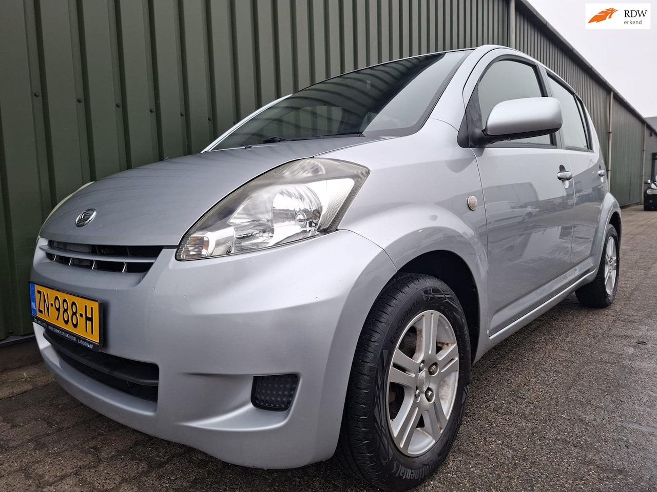 Daihatsu Sirion 2 - 1.3-16V Prestige Limited 1.3-16V Prestige Limited Nieuwe APK - AutoWereld.nl
