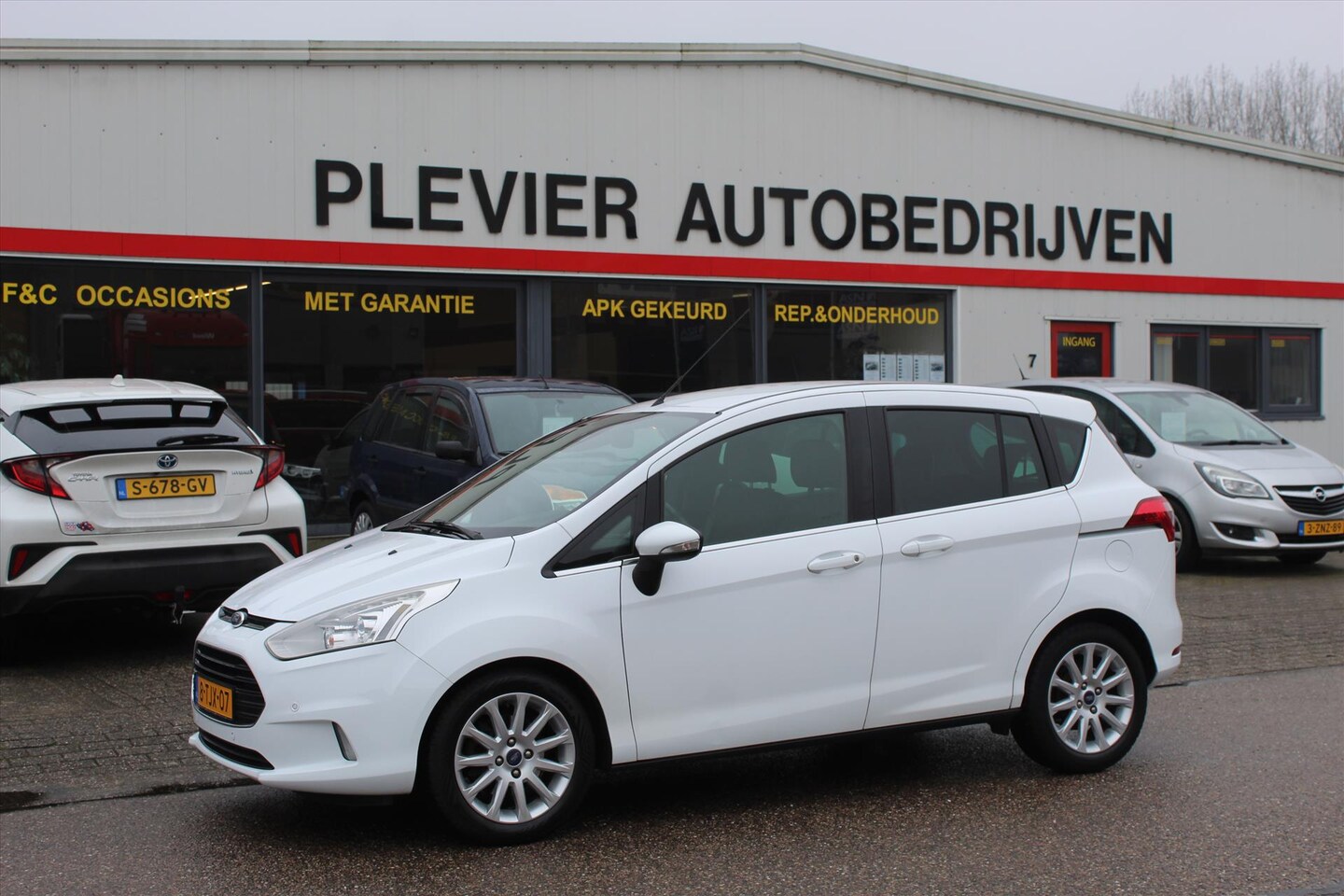 Ford B-Max - 1.0 EcoBoost Titanium 1.0 EcoBoost 100PK Titanium - AutoWereld.nl