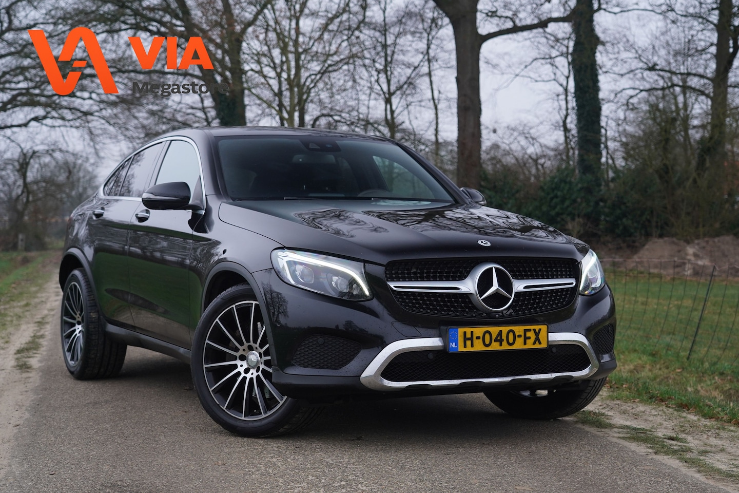 Mercedes-Benz GLC-klasse Coupé - 250 AMG | Premium plus | Burmester | Navi | 360 Camera | Stoelverwarming - AutoWereld.nl