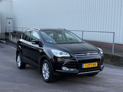 Ford Kuga - 1.5 Titanium | Allseason | Trkhaak | Dealer OH |