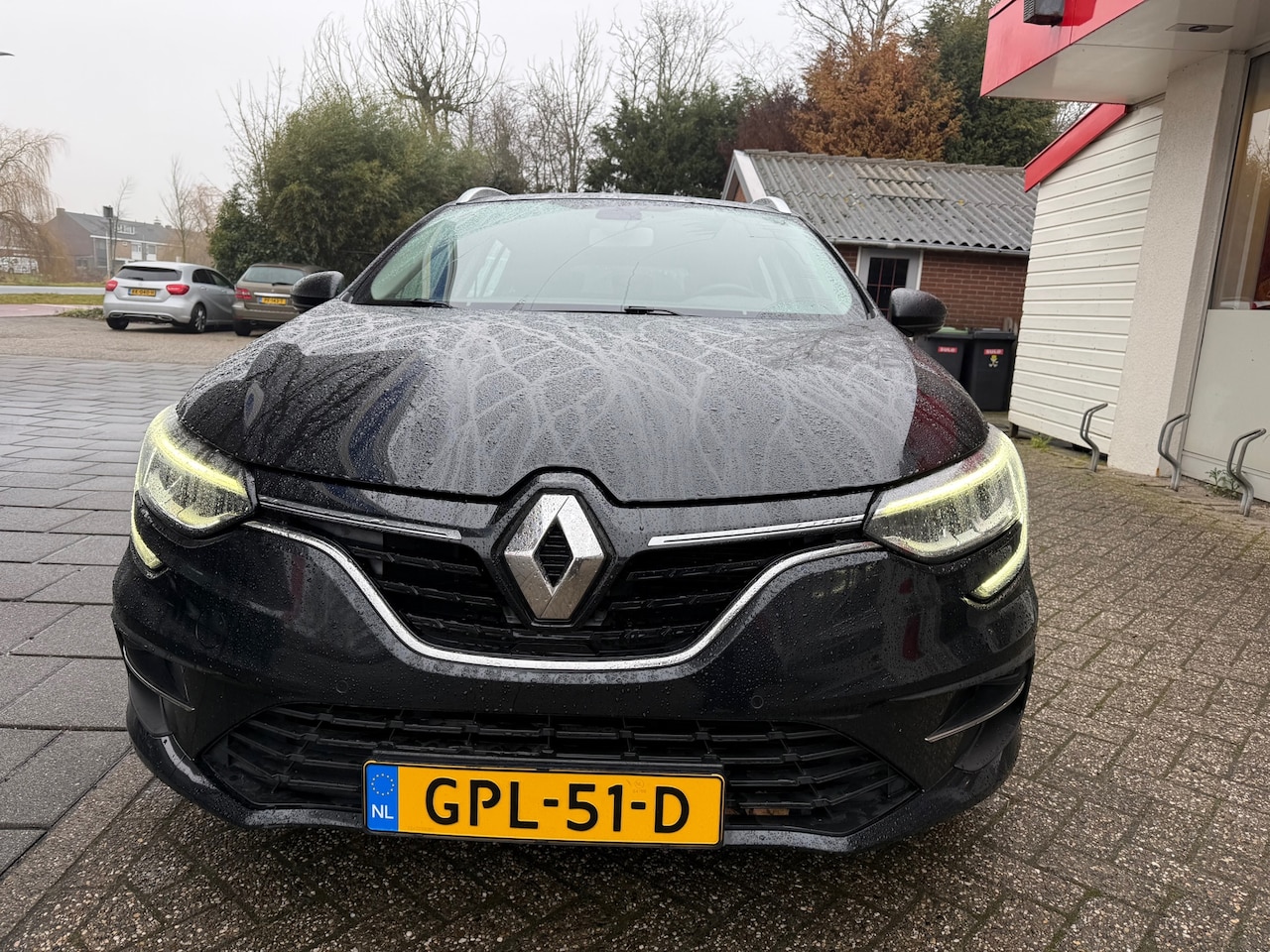 Renault Mégane Estate - 1.0 TCe Life / Parkeersensoren / Camera / Navi / BLuetooth - AutoWereld.nl
