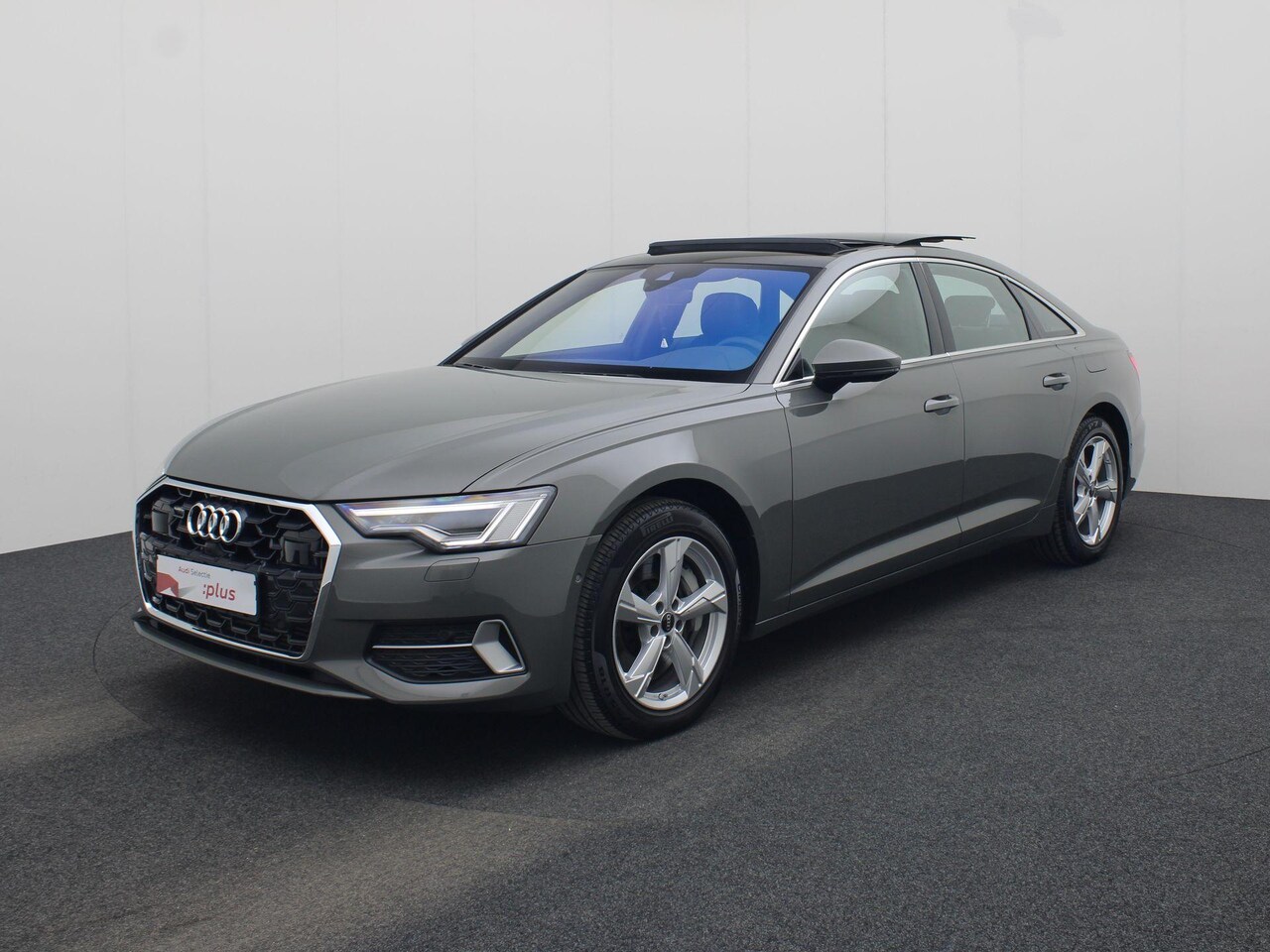 Audi A6 Limousine - 50 TFSIe/299PK quattro S line Panoramadak · Trekhaak · Camera + Parkeersensoren - AutoWereld.nl