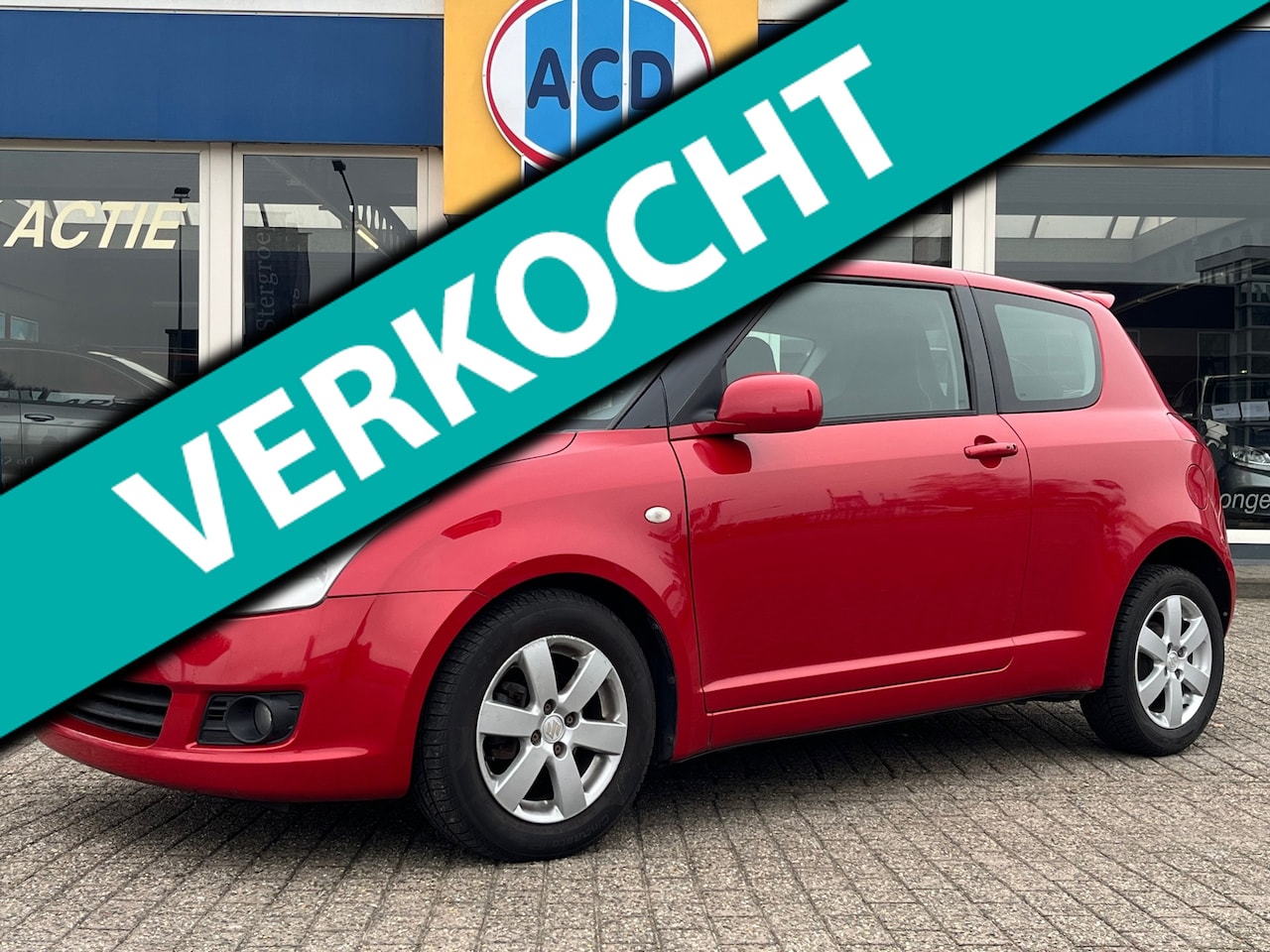 Suzuki Swift - 1.3 Comfort Sport | Carplay | Climatecontrol | Keyless | Apk januari 2027 | - AutoWereld.nl