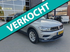 Volkswagen Tiguan - 1.4 TSI 125PK , Comfortline Business, camera, zwenkbare trekhaak, pdc, app connect