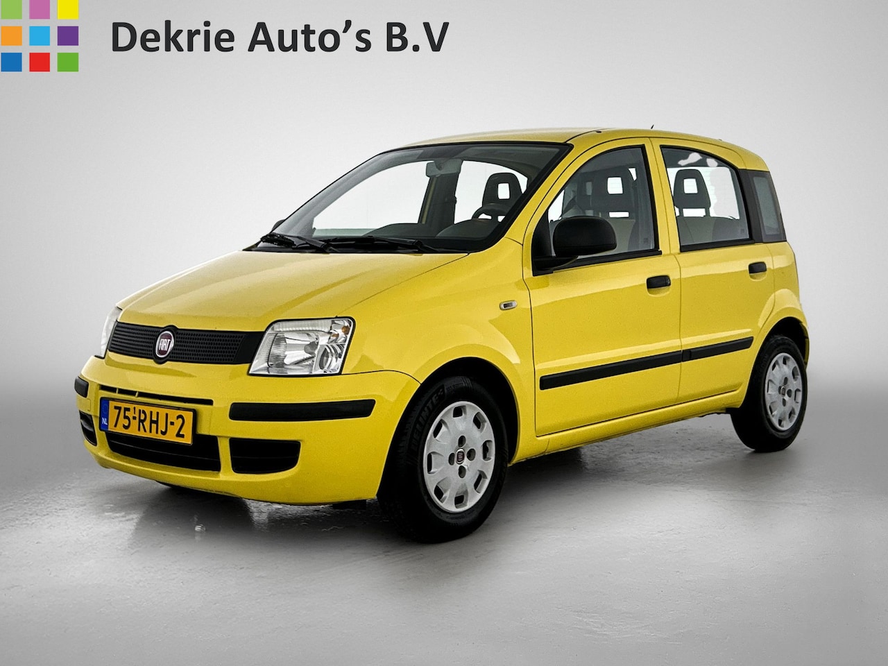 Fiat Panda - 1.2 Active / Stuurbekr. / elec. ramen / Centr. vergrendeling / Apk 01-2027 - AutoWereld.nl