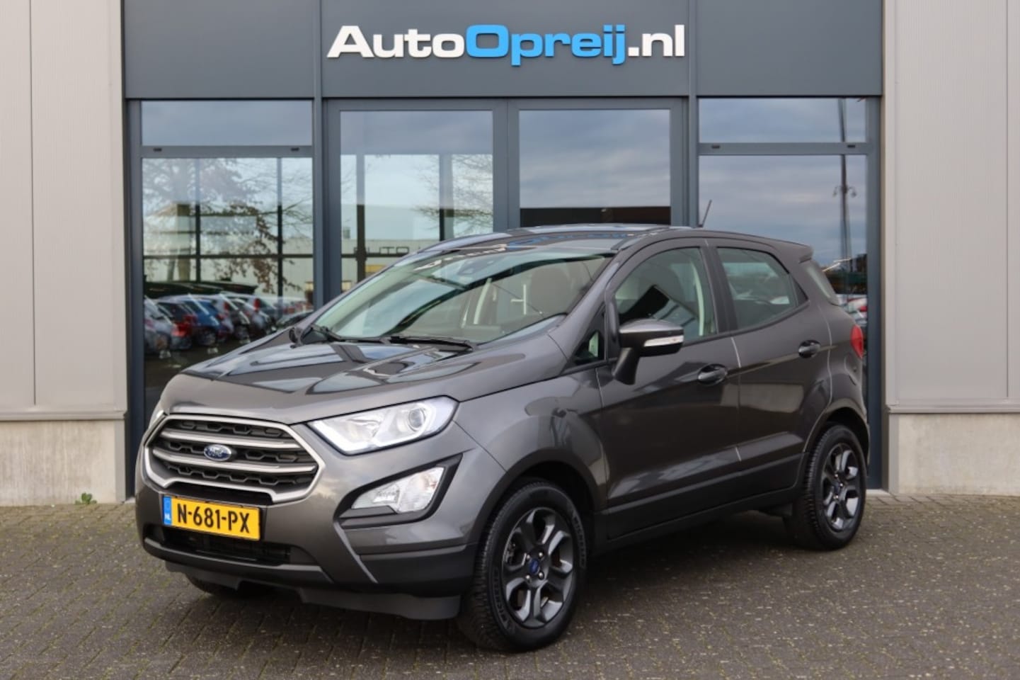 Ford EcoSport - 1.0 Ecoboost Trend Essential Airco, Stoelverwarming, Trekhaak - AutoWereld.nl