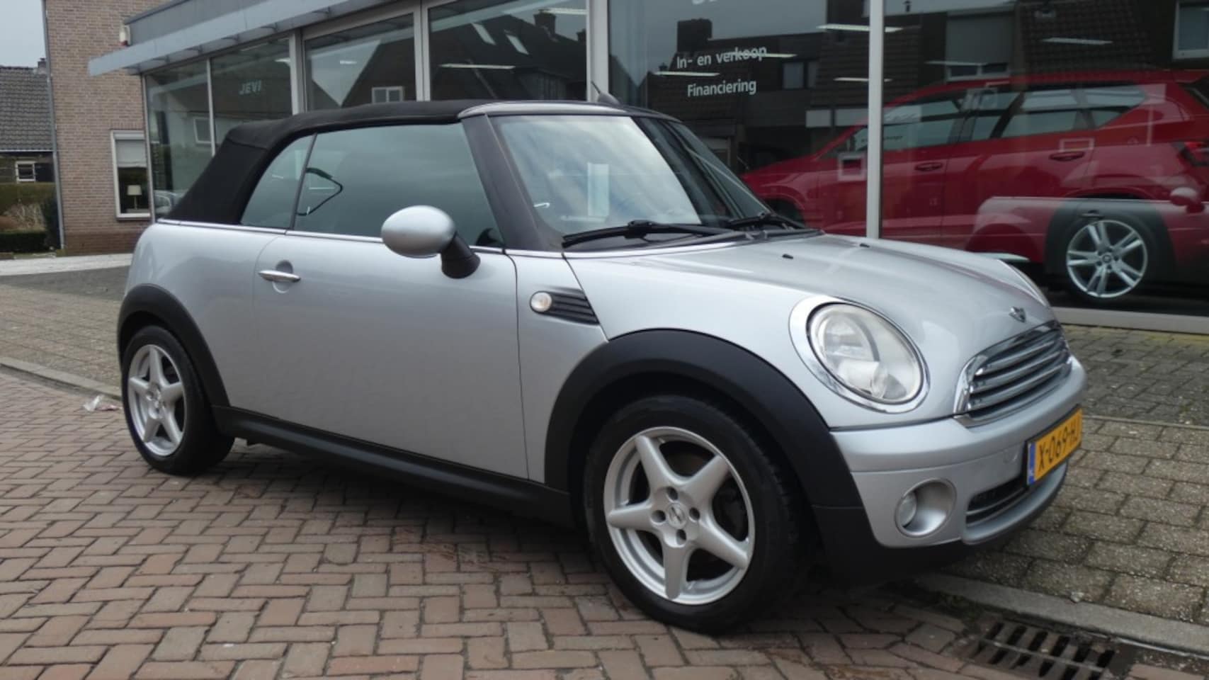 MINI Cabrio - 1.6 CABRIO ! LEDER ! L.M.V ! STOELVERWARMING ! ELEKT-KAP ! - AutoWereld.nl