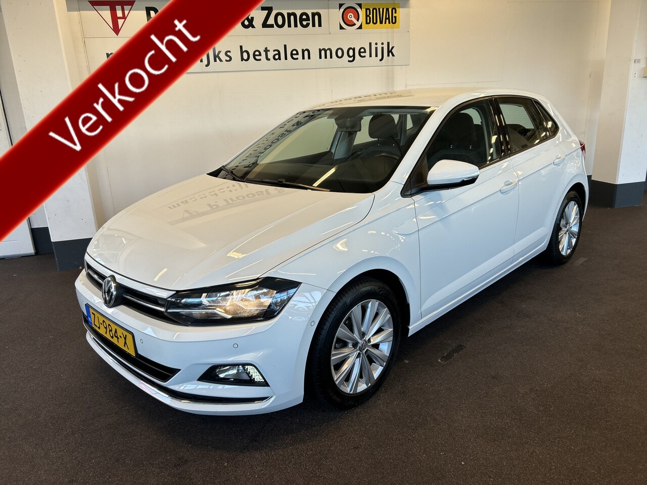 Volkswagen Polo - 1.0 TSI Highline Automaat | Automatisch inparkeren | Adaptieve cruise control | Adaptief o - AutoWereld.nl