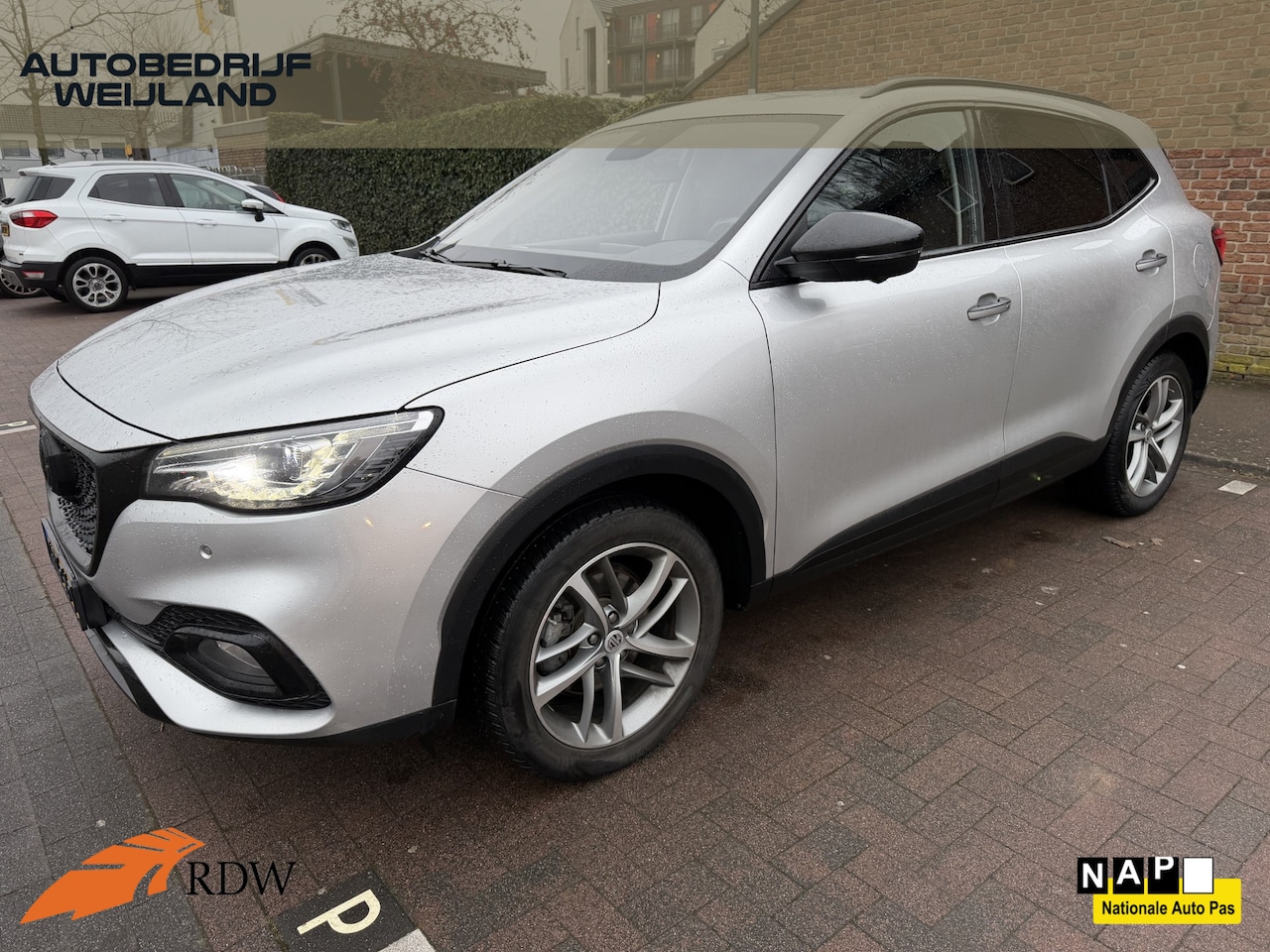 MG EHS - 1.5 TGDI Luxury Black Edition panoramadak I 258 PK I Leer I Stoelverwarming I elek.stoelen - AutoWereld.nl